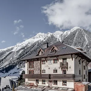 Garni Caroline Hotel