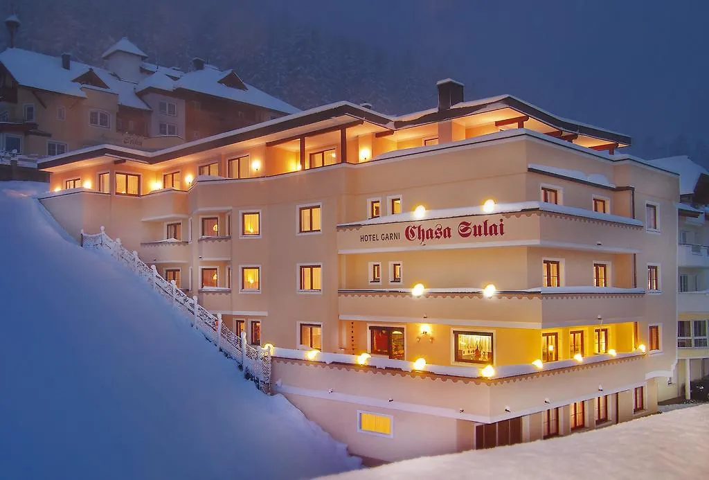 Hotel Garni Chasa Sulai location